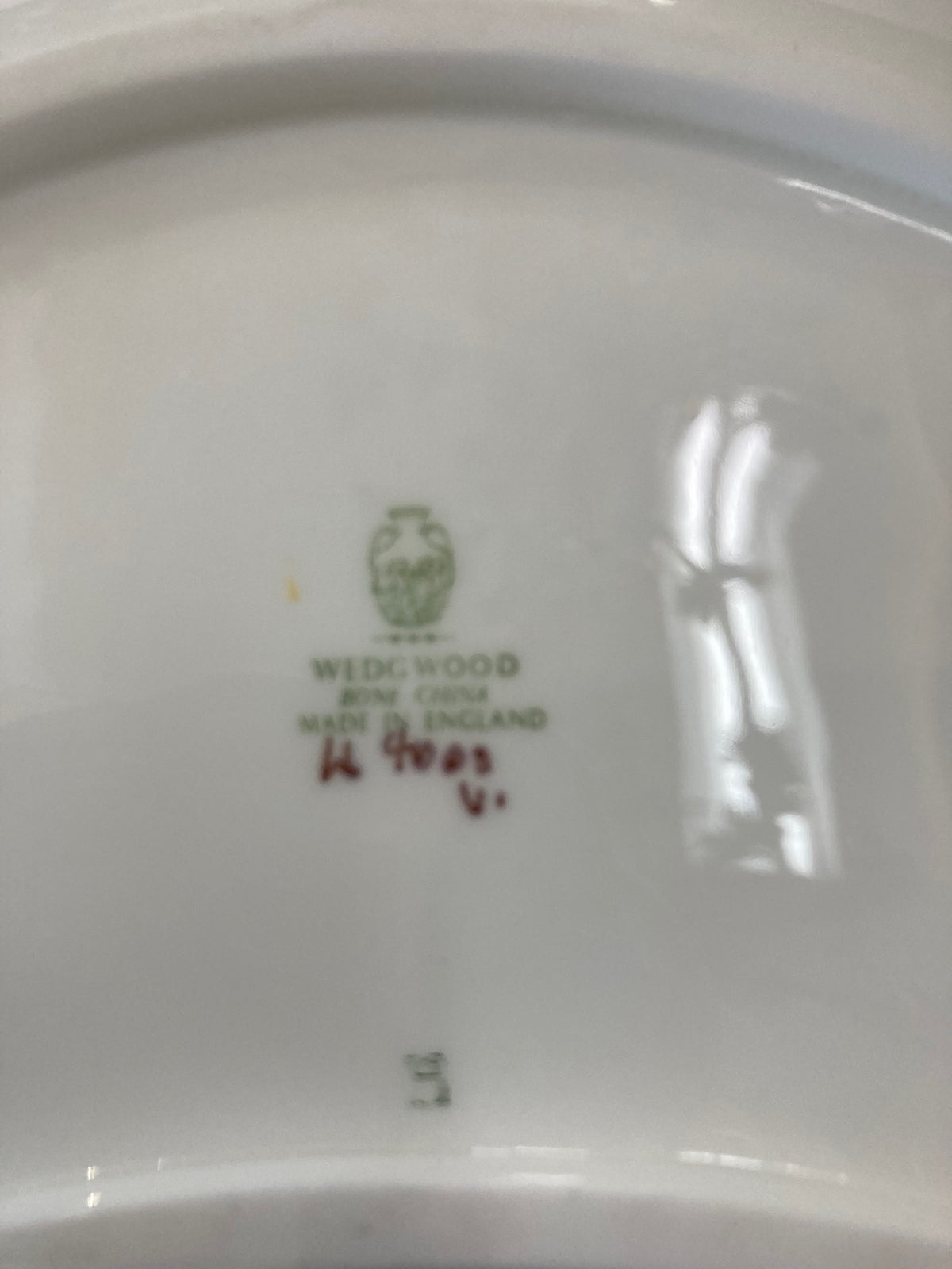S/12 Wedgwood Crescent Plates