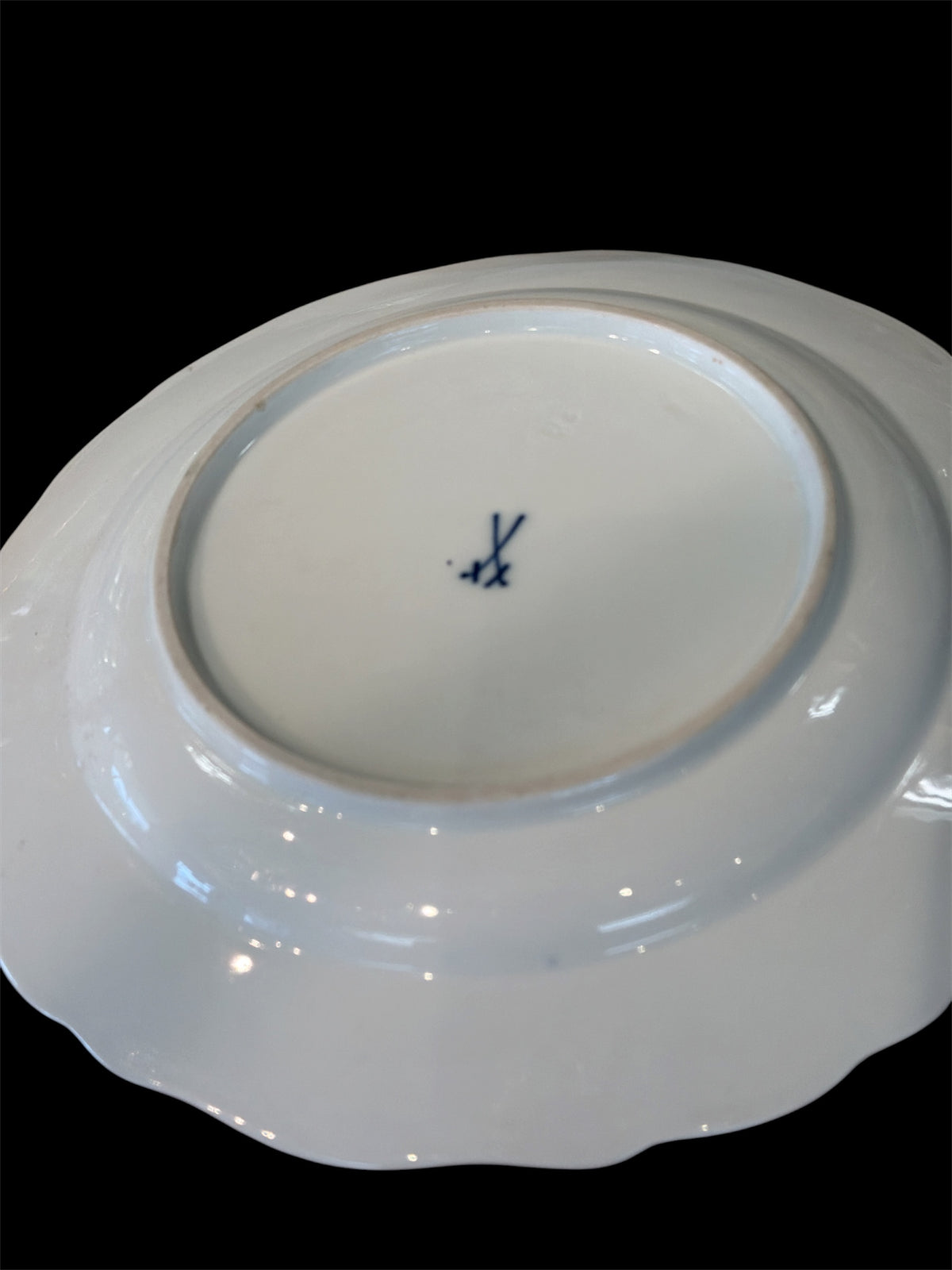 Set of Six Meissen Plates Soldiers and Figures in Historical Attire