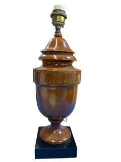 Wood Urn Lamp