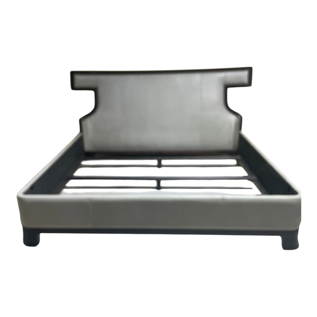 Eastern Baker Thomas Pheasant Luxe King Size Bed in Shagreen Leather