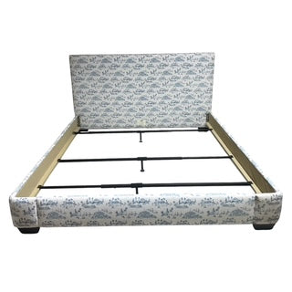 Blue and White Island Beach Print Fabric King Platform Bed