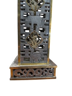 Metal Animal Figure Lamp With Brass Metal Edge Paper Shade