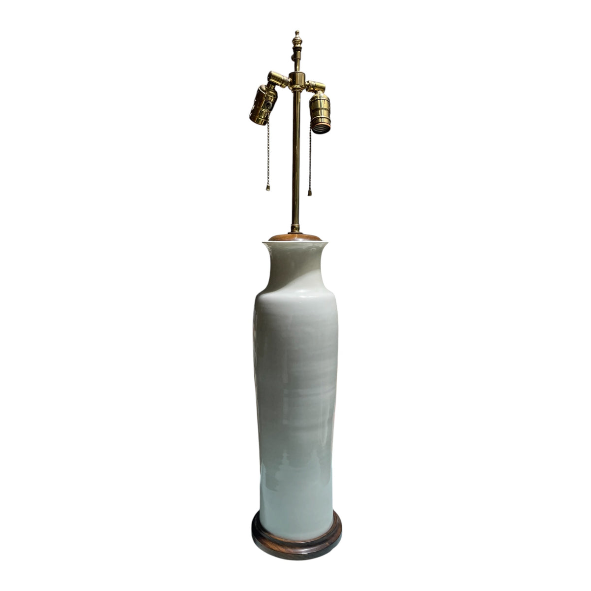 Chin de Blanc Cylinder Lamp Woodo Base