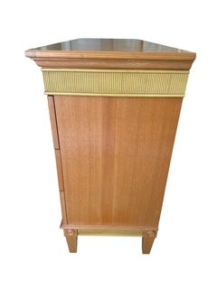Chest/Dresser With Six Drawers