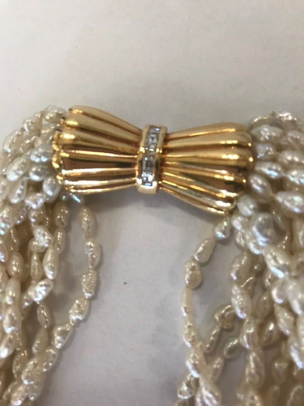 Pearl Necklace with 18kt Gold Clasp with Diamonds