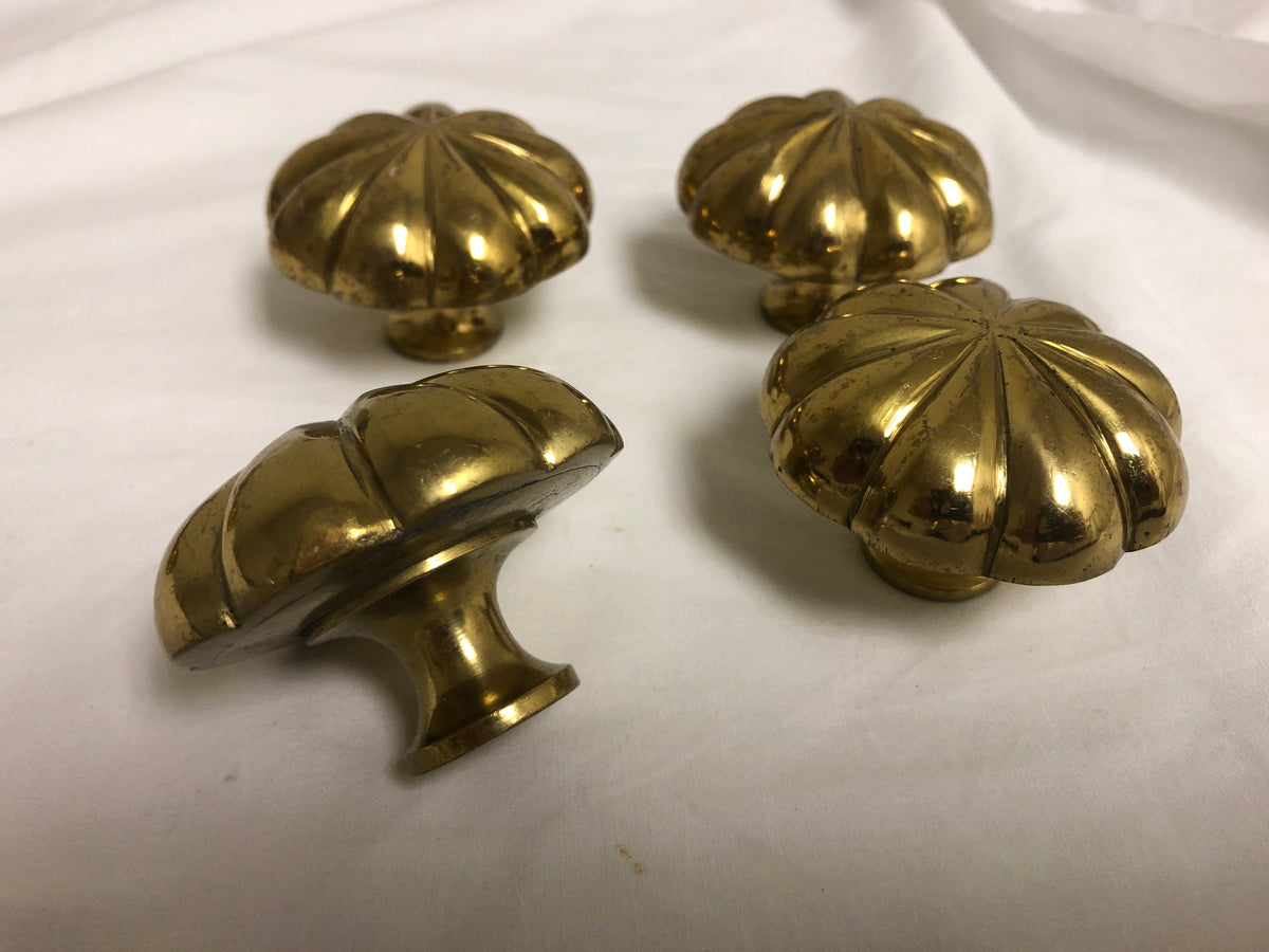 4 Brass Pulls / Knobs